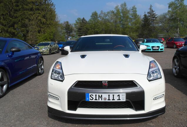 Nissan GT-R 2014