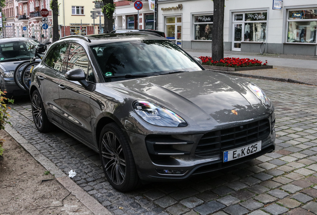 Porsche 95B Macan Turbo