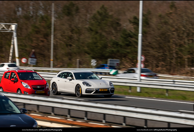 Porsche 971 Panamera Turbo S E-Hybrid Sport Turismo