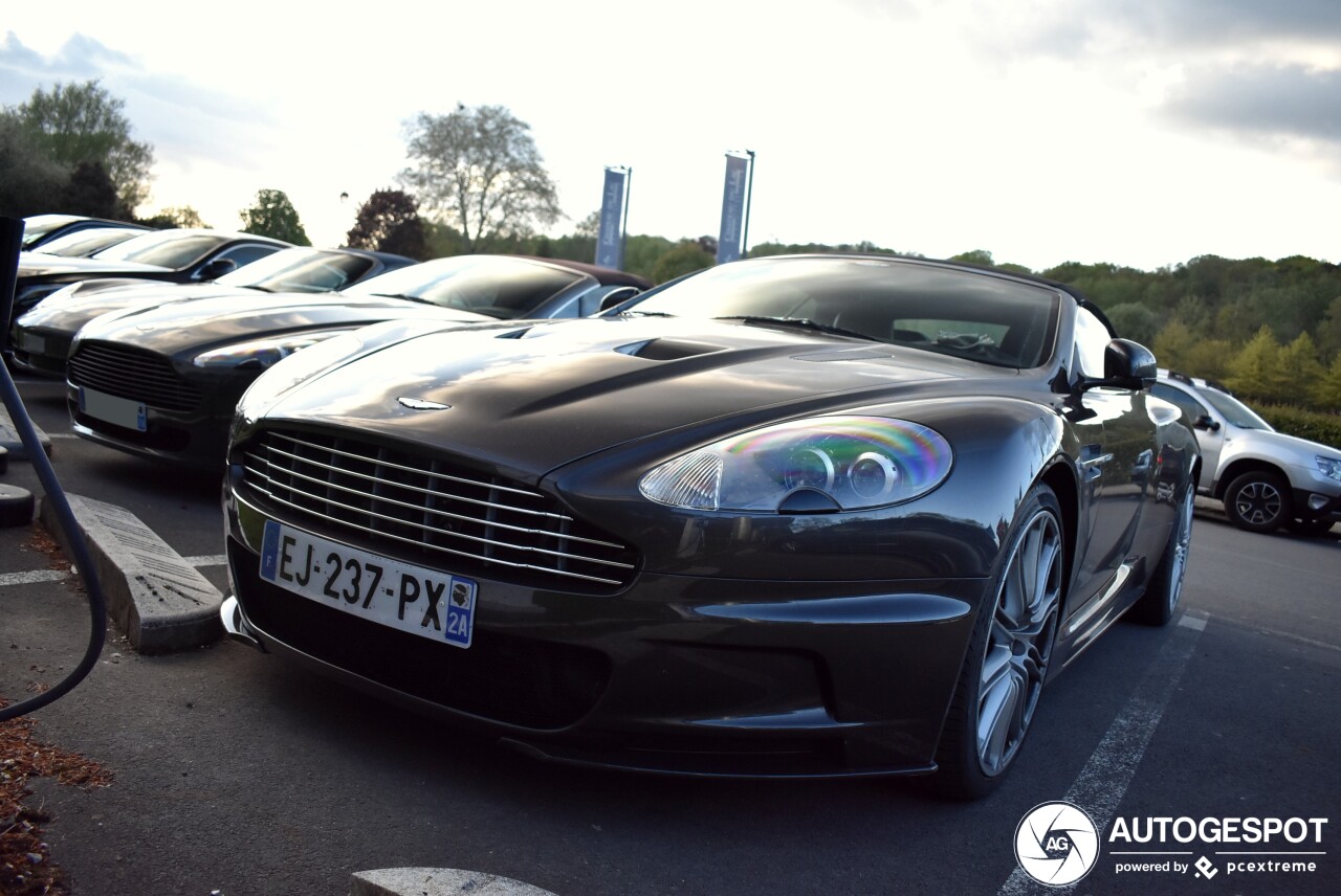 Aston Martin DBS Volante