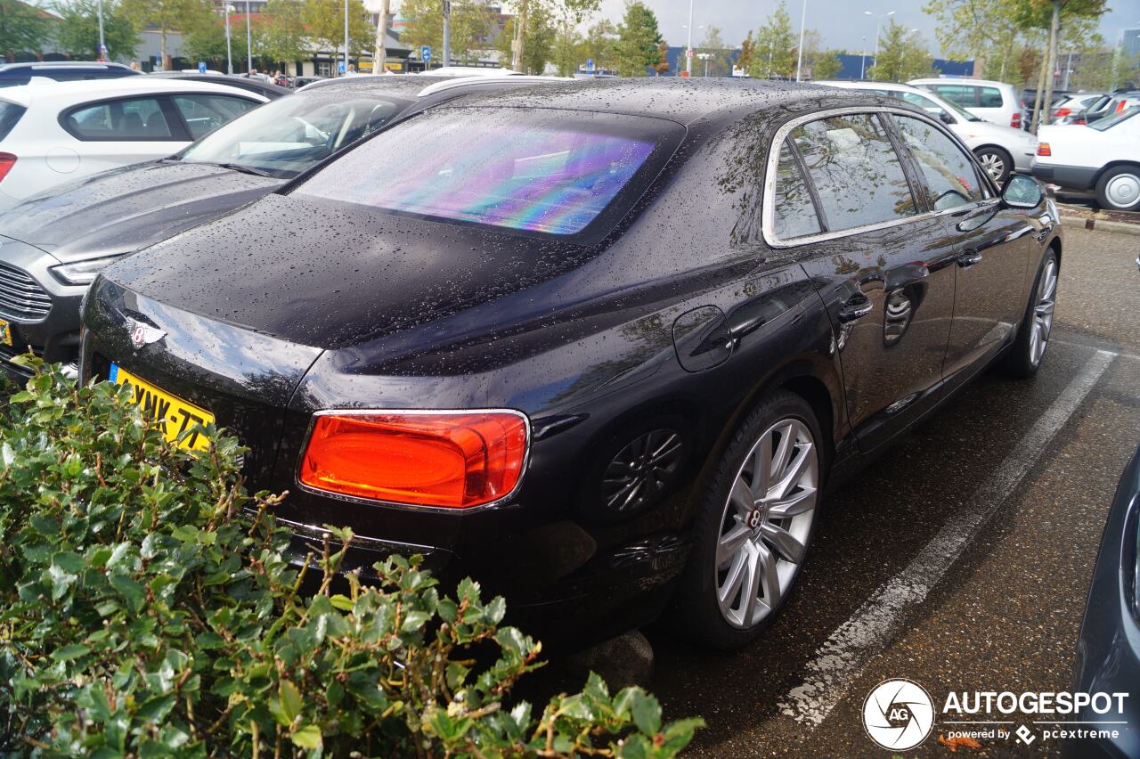 Bentley Flying Spur V8