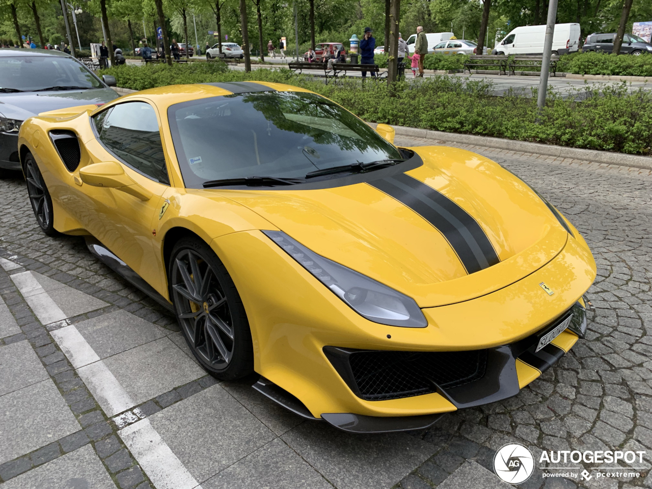 Ferrari 488 Pista