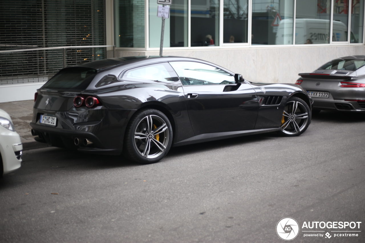 Ferrari GTC4Lusso