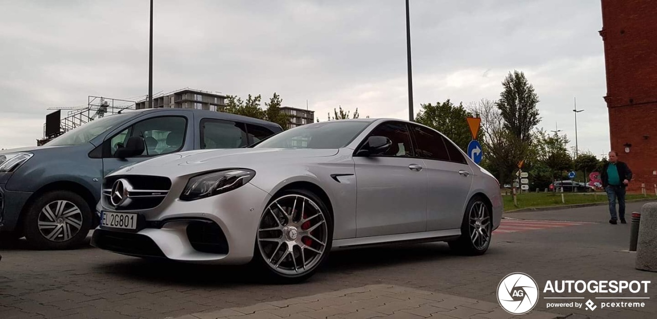 Mercedes-AMG E 63 S W213