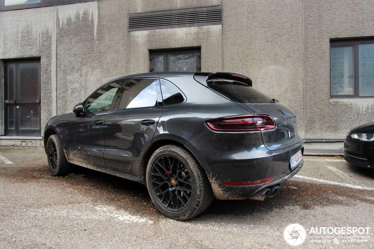 Porsche 95B Macan GTS