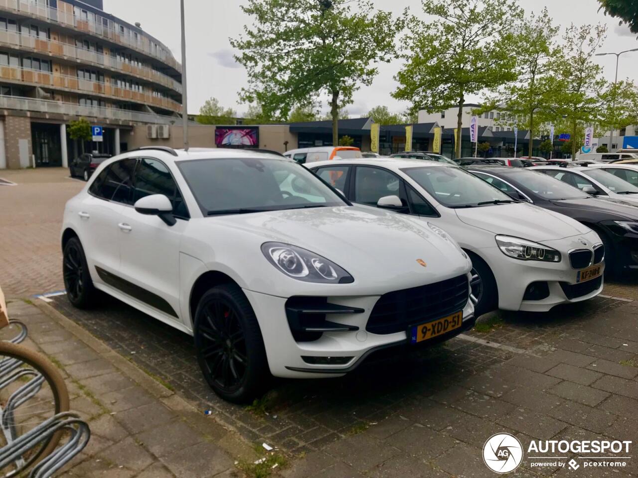 Porsche 95B Macan Turbo