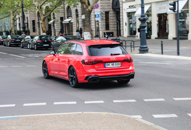 Audi RS4 Avant B9