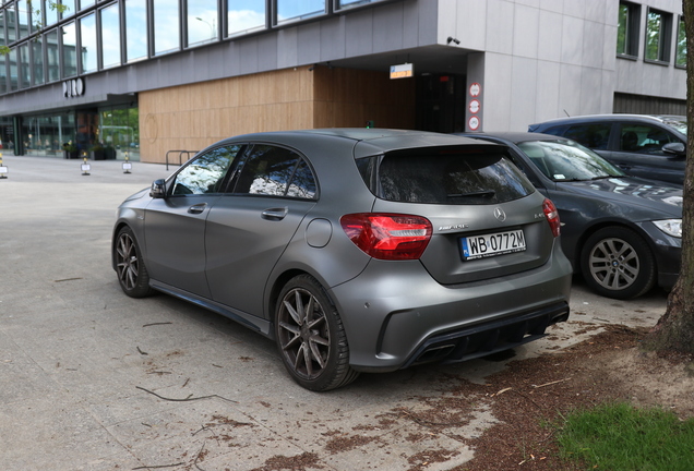 Mercedes-AMG A 45 W176 2015