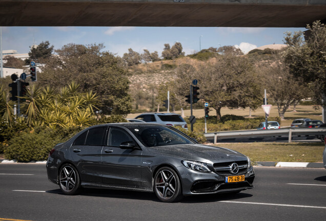 Mercedes-AMG C 63 S W205