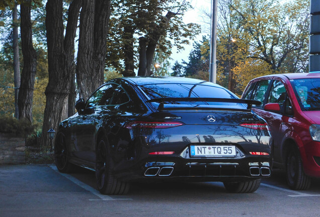 Mercedes-AMG GT 63 X290