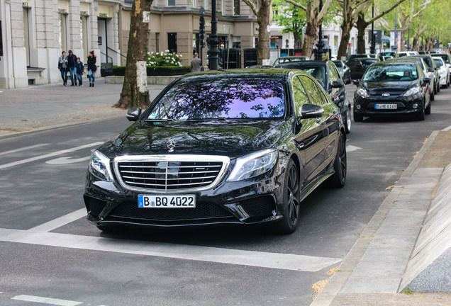 Mercedes-AMG S 63 V222