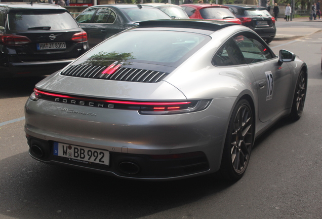 Porsche 992 Carrera 4S