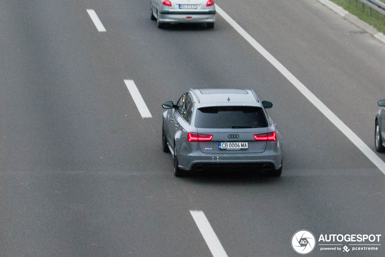 Audi RS6 Avant C7 2015