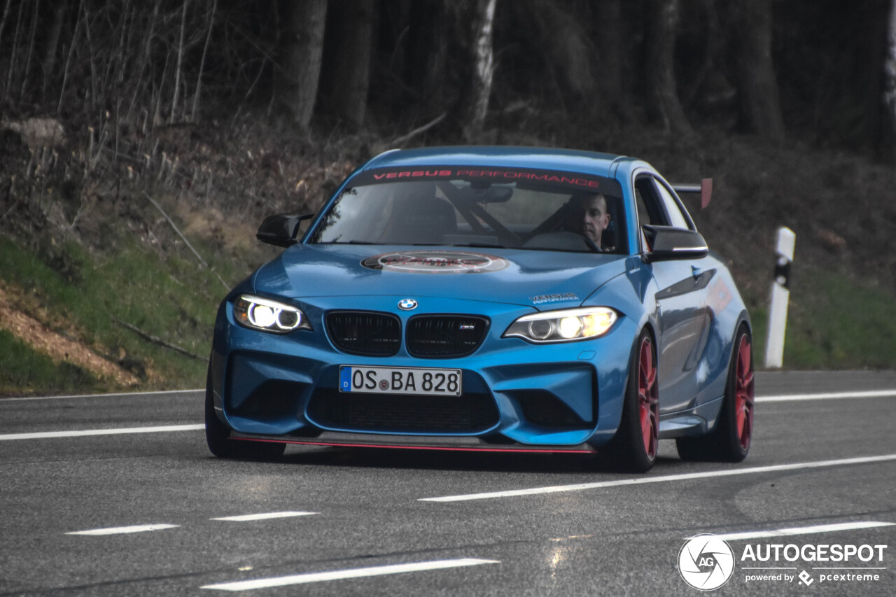 BMW M2 Coupé F87 Versus Performance