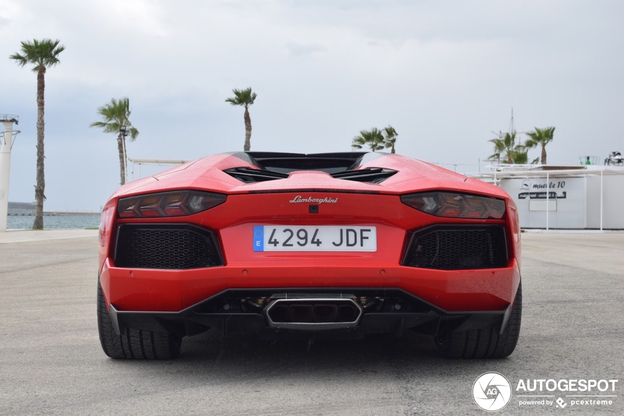 Lamborghini Aventador LP700-4 Roadster