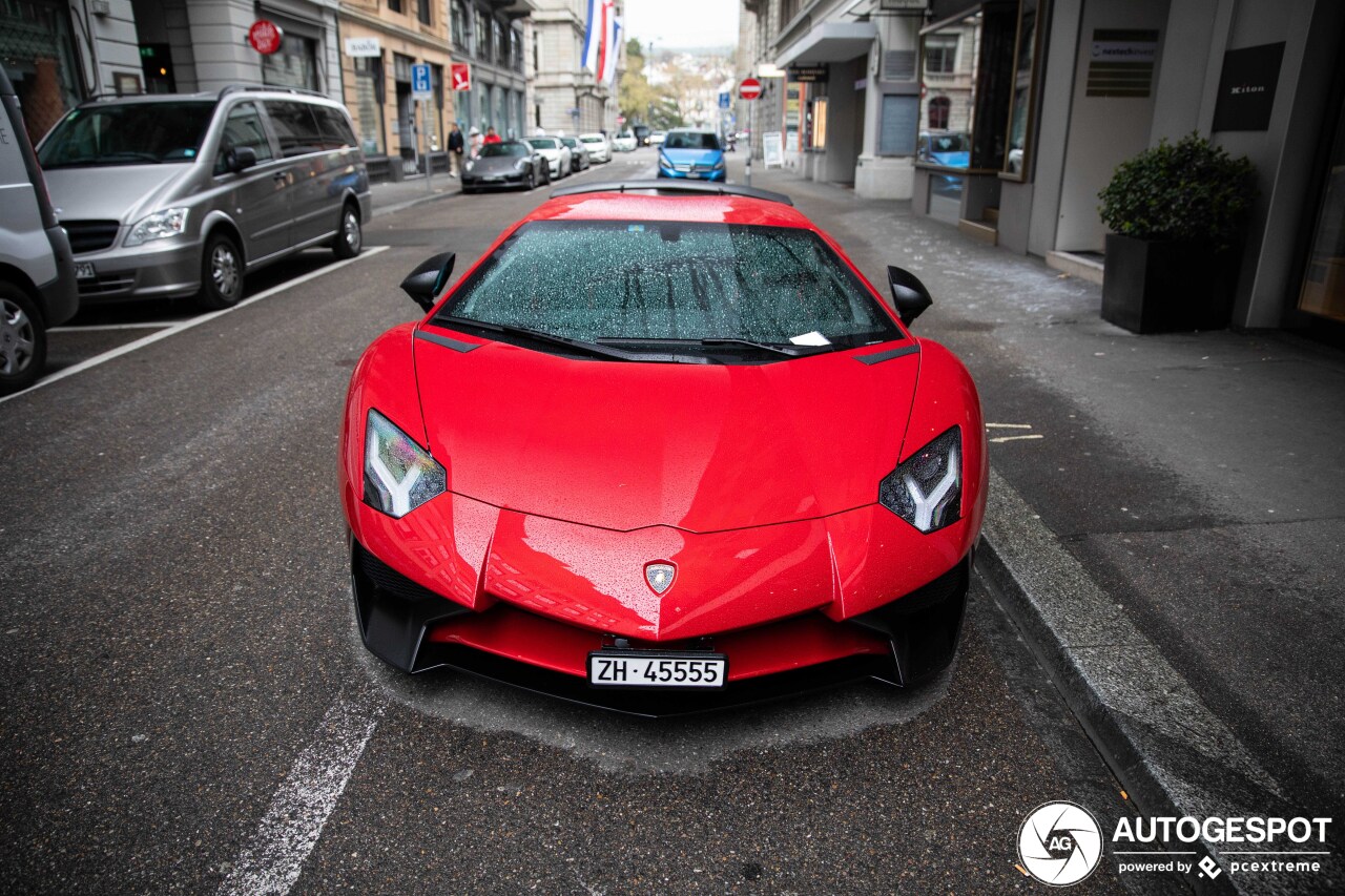 Lamborghini Aventador LP750-4 SuperVeloce