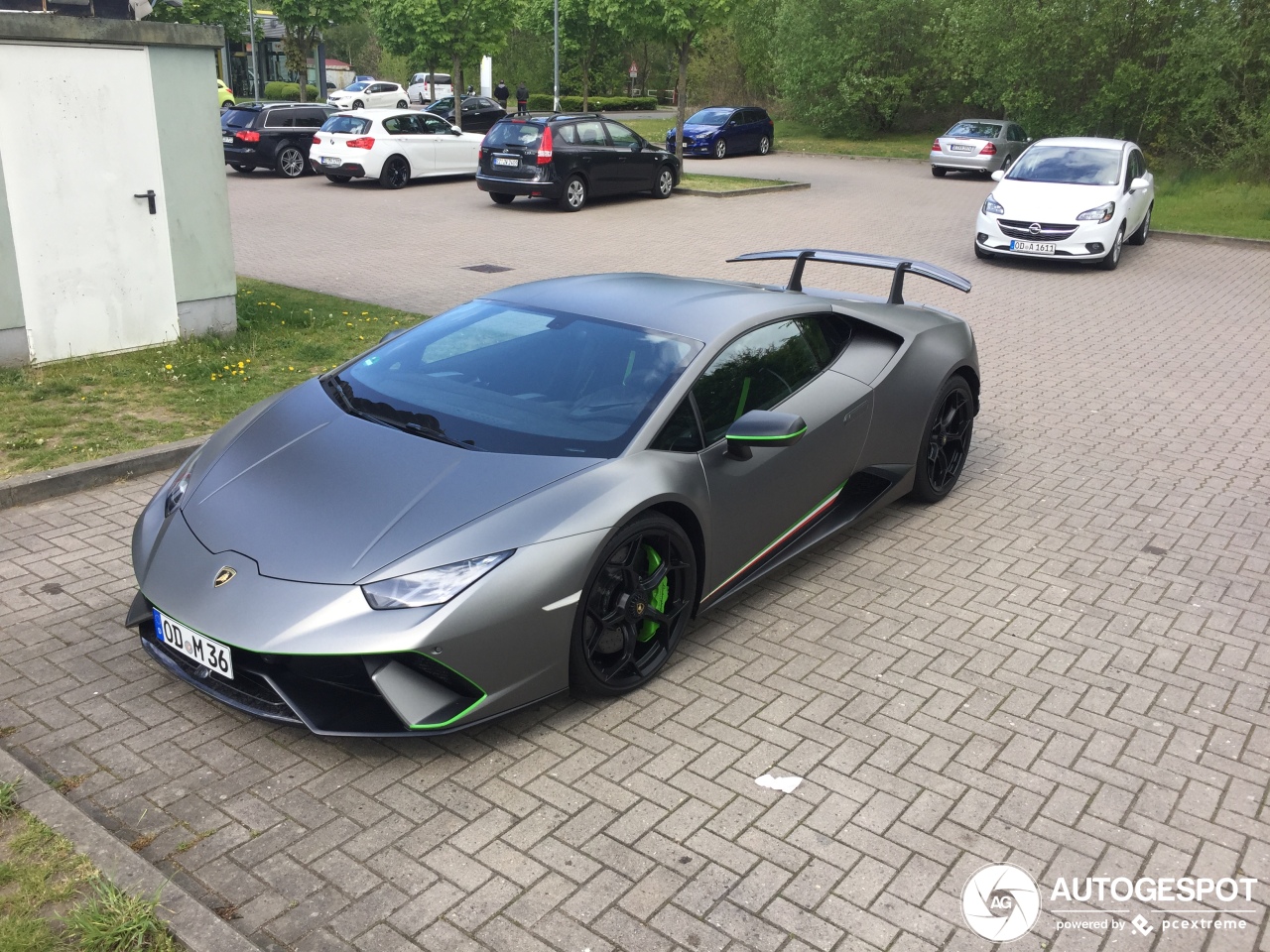 Lamborghini Huracán LP640-4 Performante