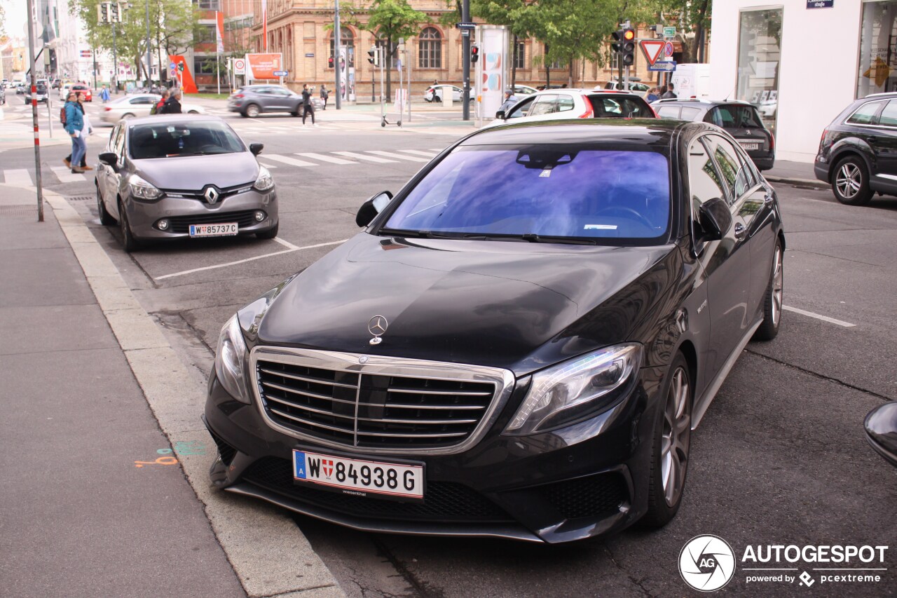 Mercedes-Benz S 63 AMG V222