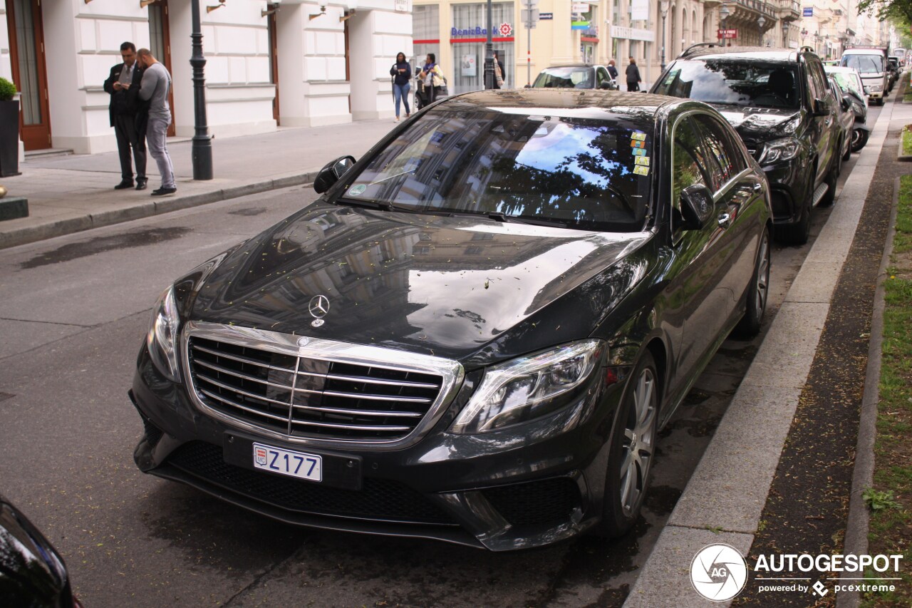 Mercedes-Benz S 63 AMG V222