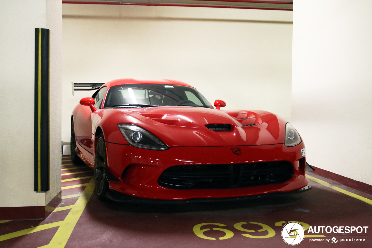 SRT Viper ACR 2015