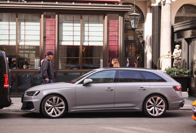 Audi RS4 Avant B9