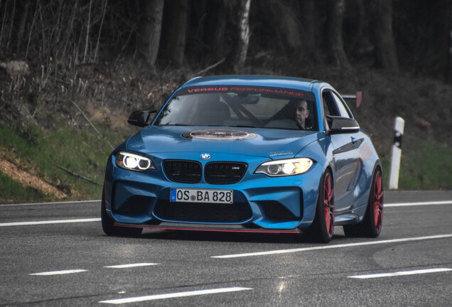 BMW M2 Coupé F87 Versus Performance