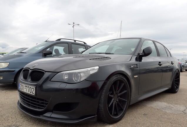 BMW M5 E60 2005