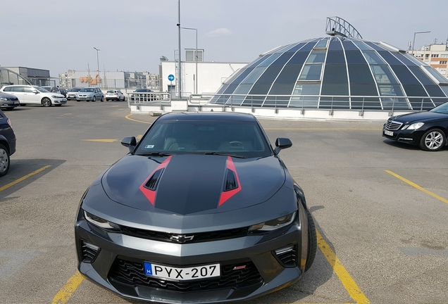 Chevrolet Camaro SS 2016 50th Anniversary