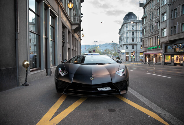 Lamborghini Aventador LP750-4 SuperVeloce