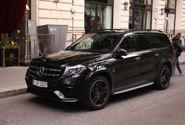 Mercedes-AMG GLS 63 X166