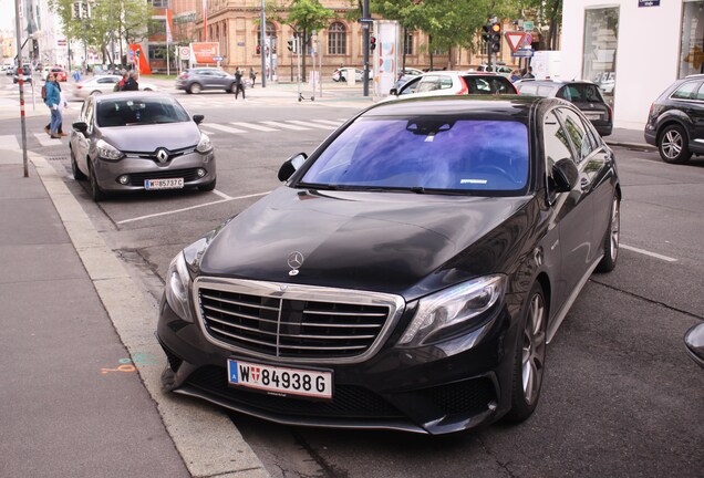 Mercedes-Benz S 63 AMG V222