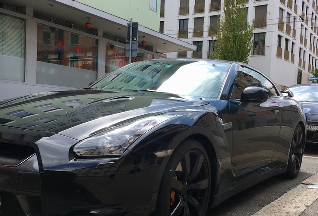 Nissan GT-R 2011