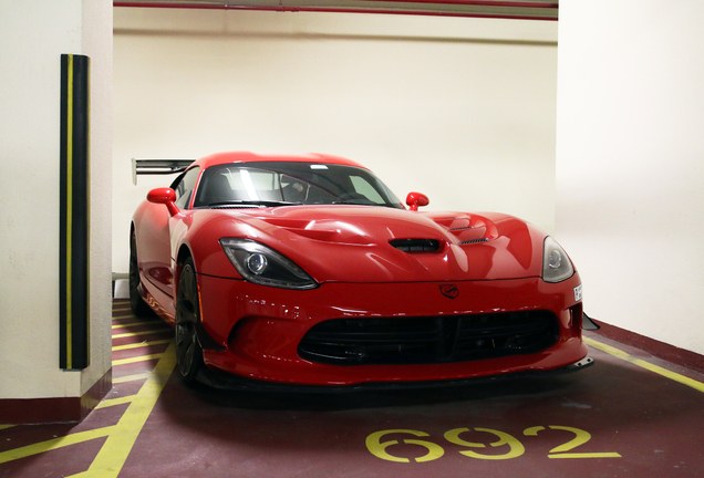 SRT Viper ACR 2015