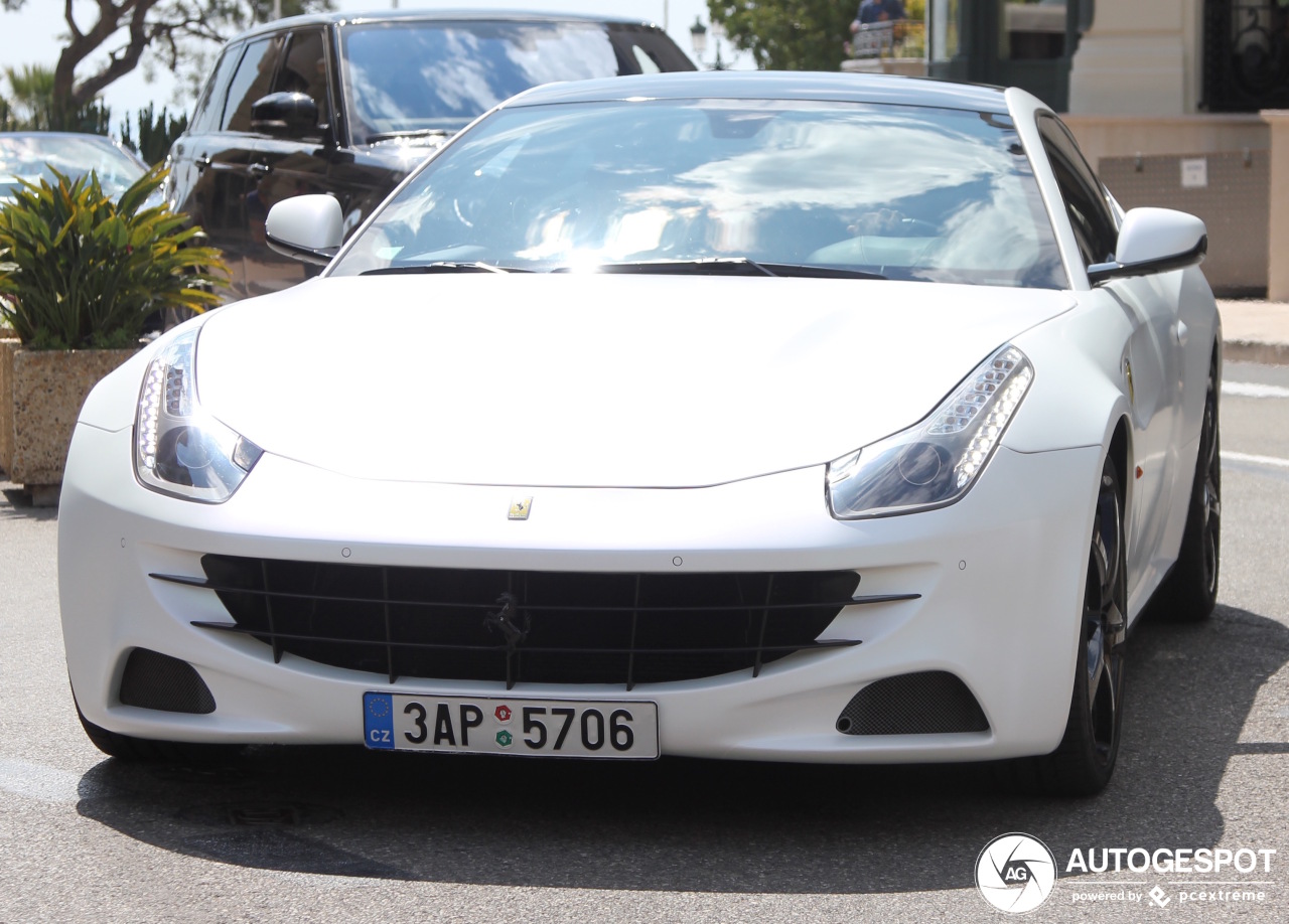 Ferrari FF