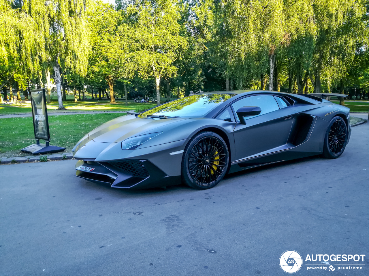 Lamborghini Aventador LP750-4 SuperVeloce