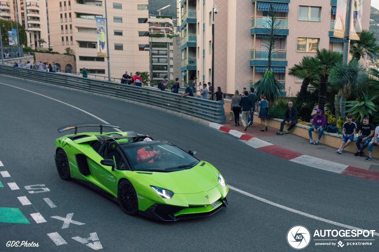 Lamborghini Aventador LP750-4 SuperVeloce Roadster