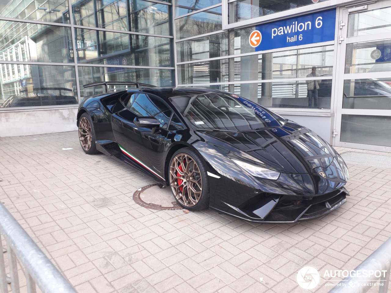 Lamborghini Huracán LP640-4 Performante