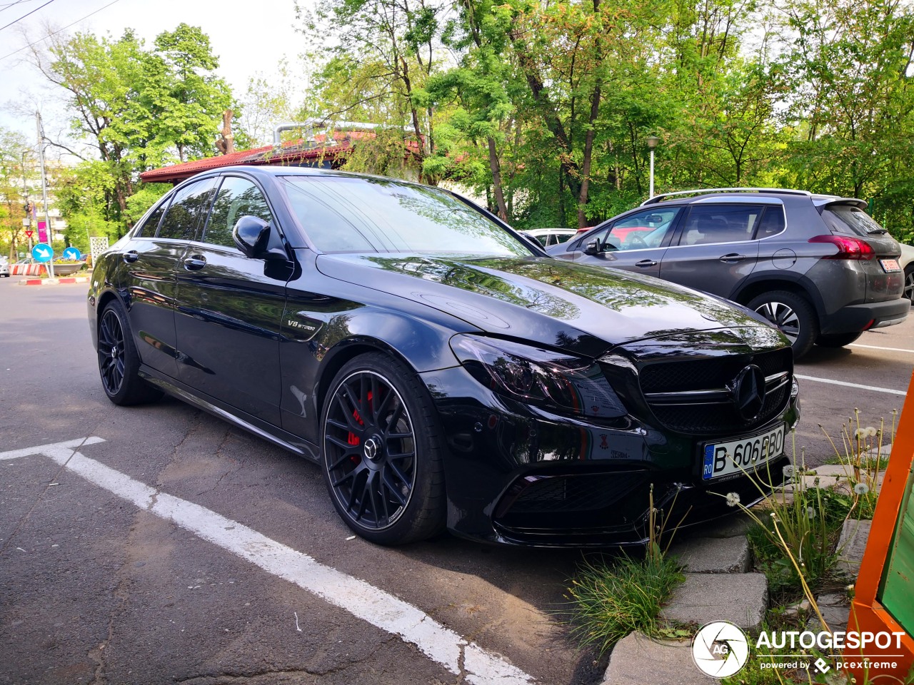 Mercedes-AMG C 63 S W205