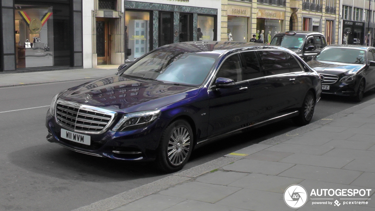 Mercedes-Maybach S 600 Pullman VV222