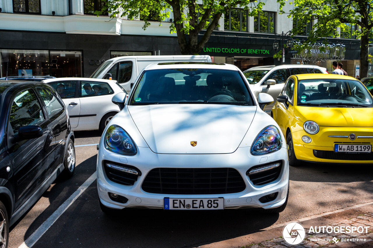 Porsche 958 Cayenne GTS