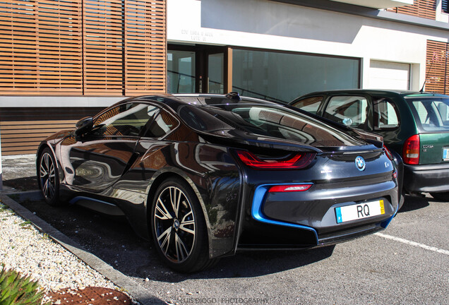 BMW i8