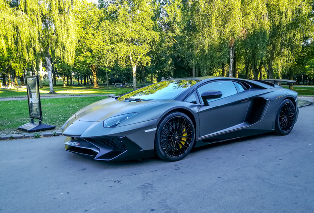 Lamborghini Aventador LP750-4 SuperVeloce