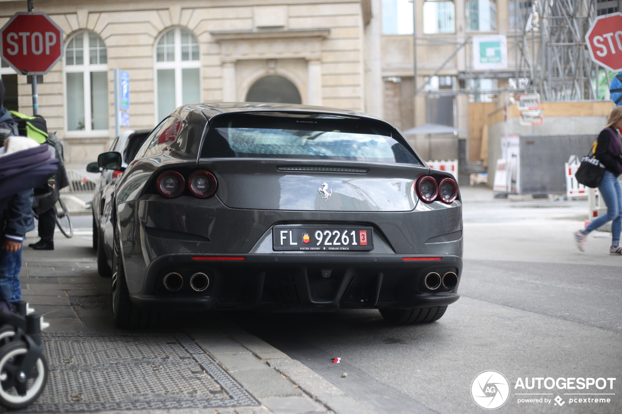 Ferrari GTC4Lusso