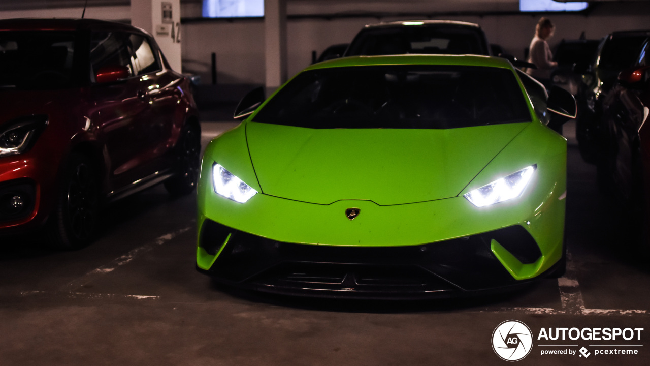 Lamborghini Huracán LP640-4 Performante