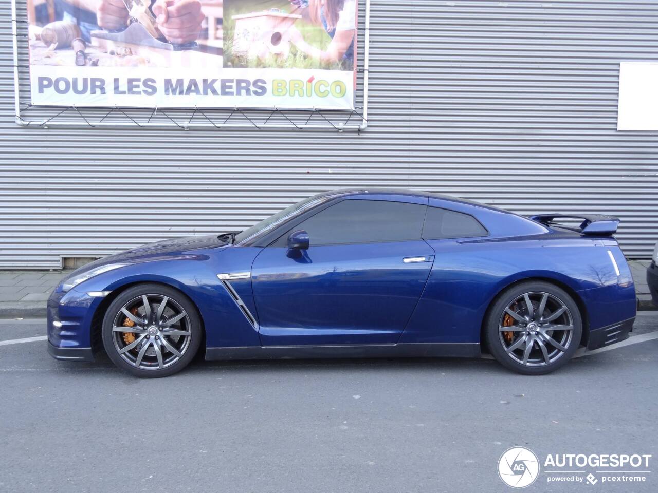 Nissan GT-R 2011