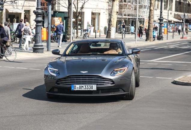 Aston Martin DB11 V8