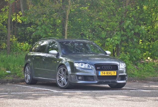 Audi RS4 Avant B7