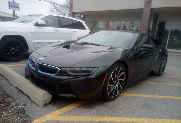 BMW i8