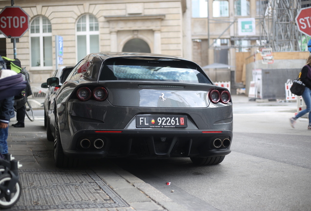 Ferrari GTC4Lusso