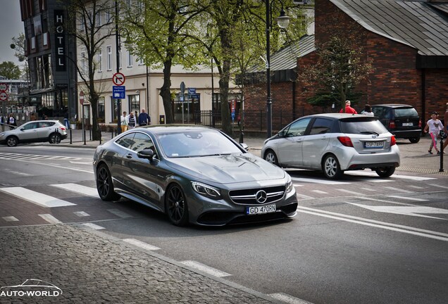 Mercedes-AMG S 63 Coupé C217